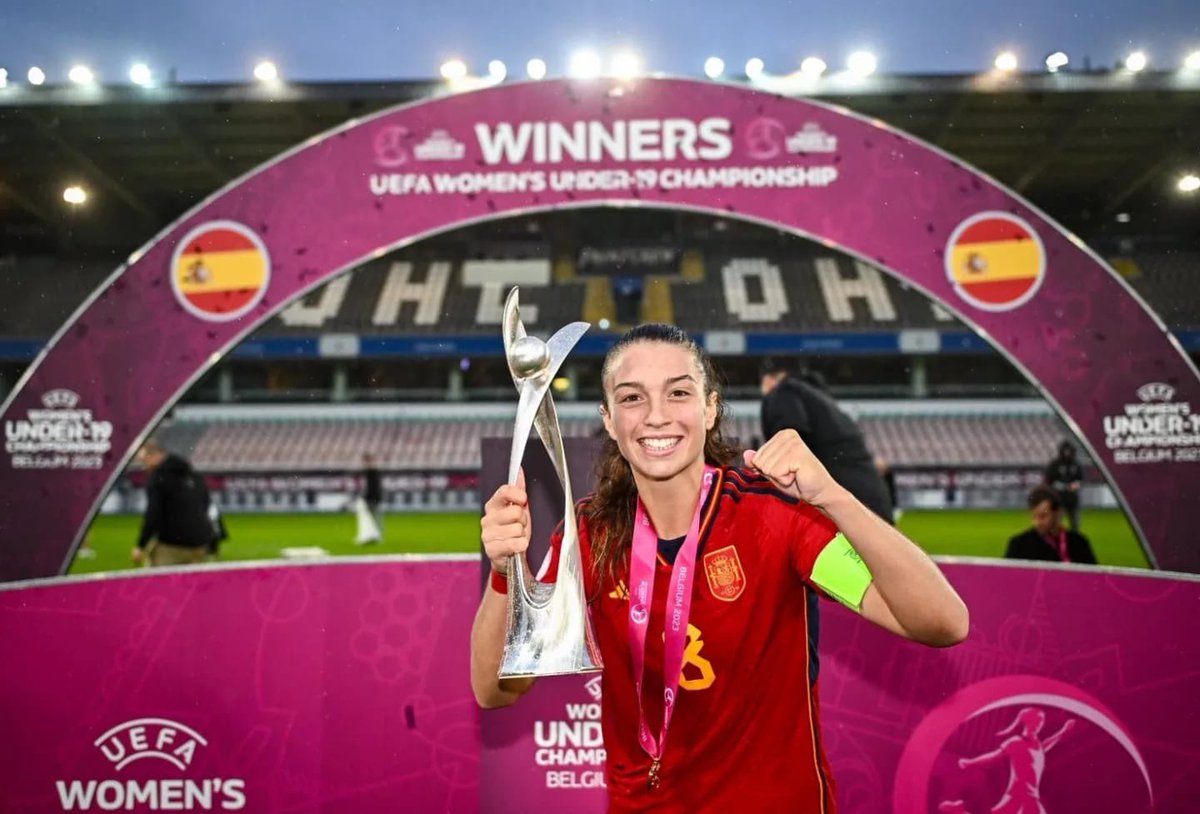 ¡SILVIA LLORIS YA ESTÁ EN COLOMBIA PARA JUGAR EL MUNDIAL CON LA <a href="/SEFutbolFem/">Selección Española Femenina de Fútbol</a> SUB-20!    

🇪🇸🇺🇸 | 📅 1/09  |⏰22:00 h.
🇪🇸🇵🇾 | 📅 5/09 |⏰00:00 h.
🇪🇸🇲🇦 | 📅 8/09 |⏰01:00 h.

🔗👉 ffrm.es/pnfg/NNws_ShwN…