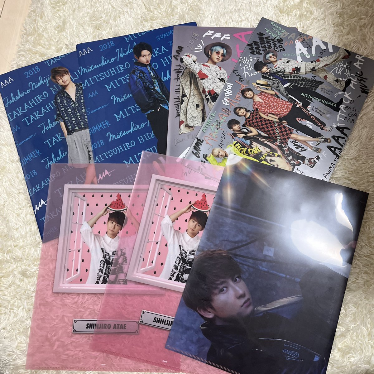 08_fuchan's tweet photo. これ全部で500円で買い取ってくれる人いないですか💦
家の荷物多すぎで断捨離してます💦
※拡散お願いします🙏🙇‍♀️
 #aaa  #nissy https://t.co/uaNPHnUDhU