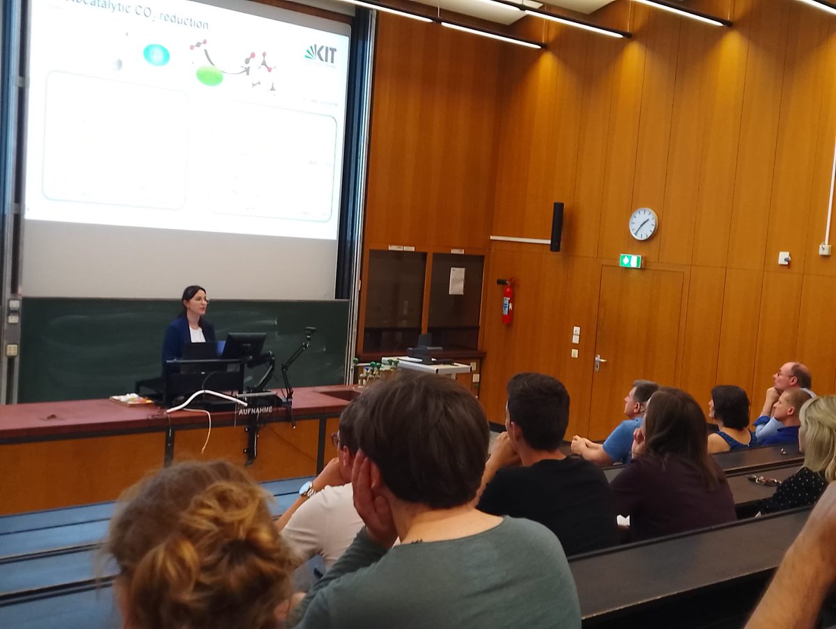 BizzarriTeam's tweet photo. In July, I delivered my inaugural lecture as “Privat Dozentin” at the Institute of Organic Chemistry, #KIT, completing my Habilitation. Grateful for the opportunity and the support from @StefanBraese and my students! Excited for the next steps in CO2L chemistry 😎. Stay tuned 📻 https://t.co/xu0jKhWkCP