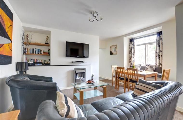 WeAcceptPets's tweet image. Located in the heart of Gwynedd, Greaves Wharf House is positioned right next to the slipway into the harbour, providing a truly unique setting.

🐶 Welcomes dogs and small pets 🐾
weacceptpets.co.uk/Gwynedd/3593

#GreavesWharfHouse #Porthmadog #Coast #Sea #Beach #HarbourViews #Wales