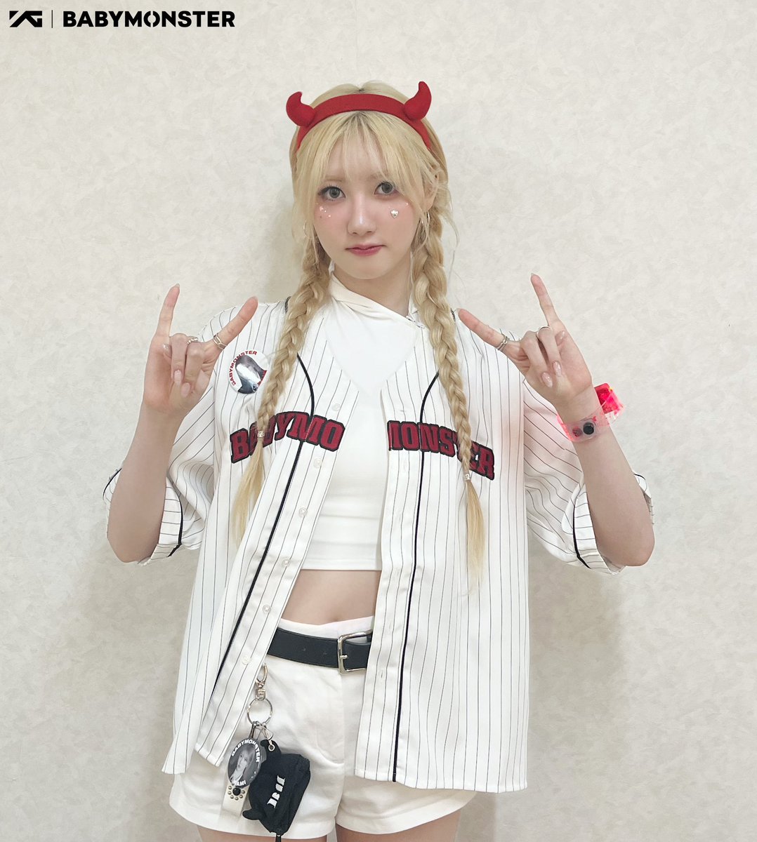 📸] #BABYMONSTER_INFO ベースボールシャツを着用した #ラミ を