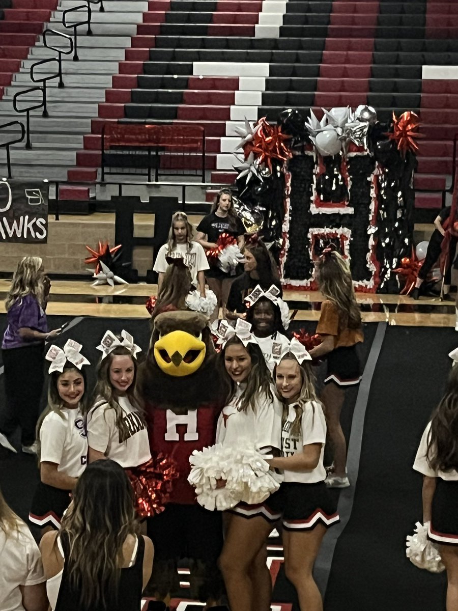 Harley_Hawk1's tweet photo. Wow! 
It was quite the day and one that will forever be remembered. Last first game tonight friends. Not how we wanted the game to end with a loss to the Scots 34-21, but we’ll just call this our warmup! #heathcheer #southsidetough #southsidestrong #senior2025 #HHS #heathhawks https://t.co/fVQZ5l8wuQ