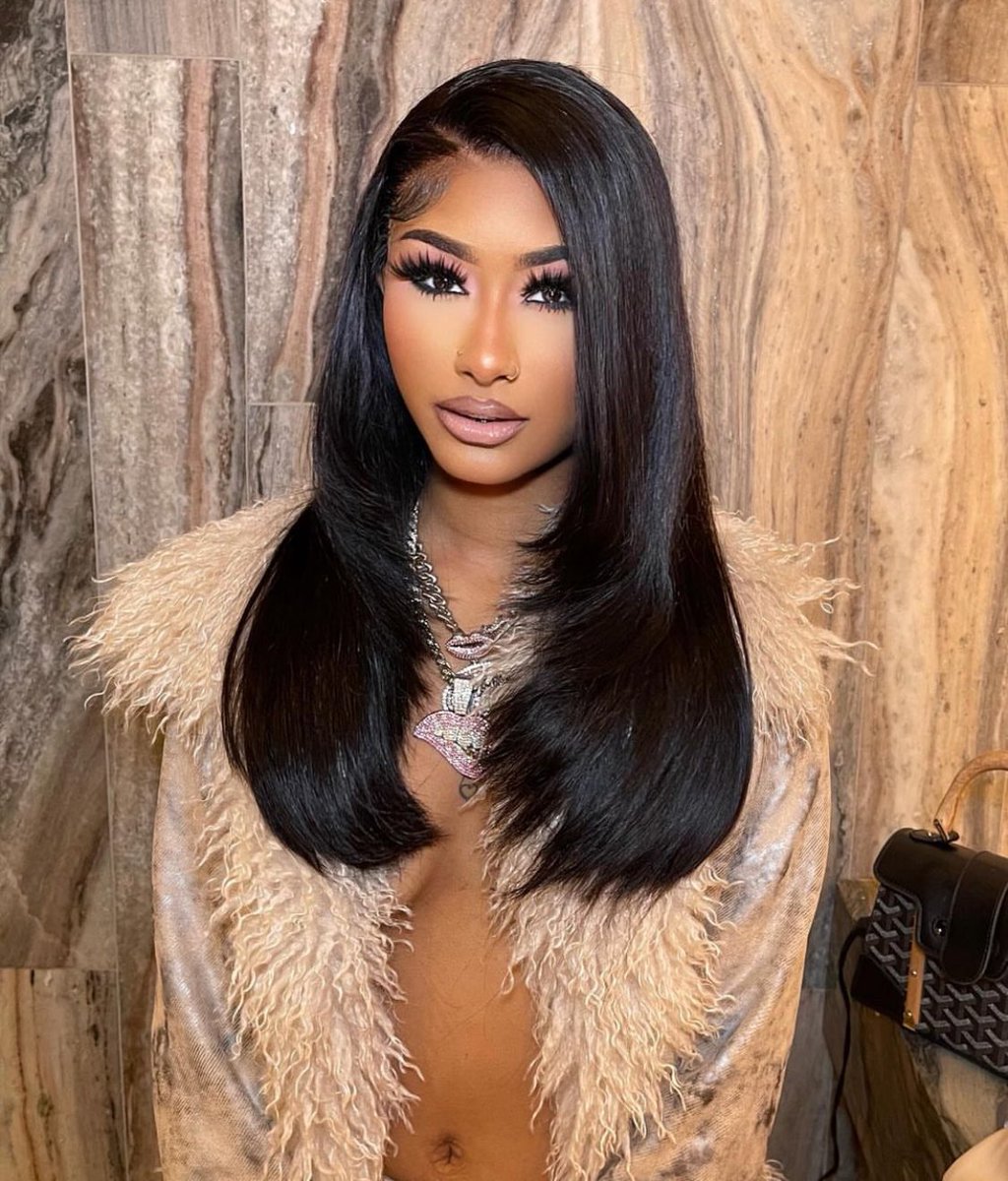 popbrains's tweet photo. Ming Luanli (Nicki Minaj’s sister) looks absolutely stunning in new photos. 📸 https://t.co/DbXrv1Iieh