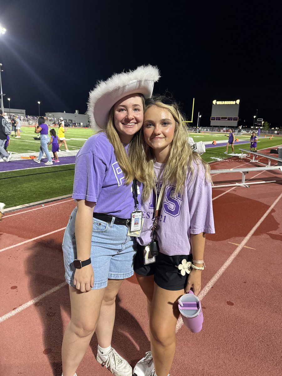 I had so much fun cheering the Warriors to victory at the 2024 KSAT Pigskin Classic!! 🏈💜💛 #WayOfTheWarrior <a href="/FootballPieper/">Pieper Football</a> <a href="/ksatnews/">KSAT 12</a>