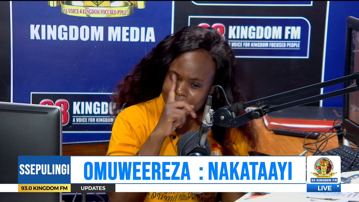 KingdomTVUganda's tweet photo. Live now #Ssepulingi with Nakataayi live on 93Kingdom FM
#93KingdomFM #KtvUpdates #ManCity #Starlink #Arteta #Arsenal #Bobi #Cindy #RailaOdinga #JoelSsenyonyi #AnitaAnnetAmong #MTNUganda #NBSTelevision #AdolfMwesige https://t.co/XAvsNZ4U2H