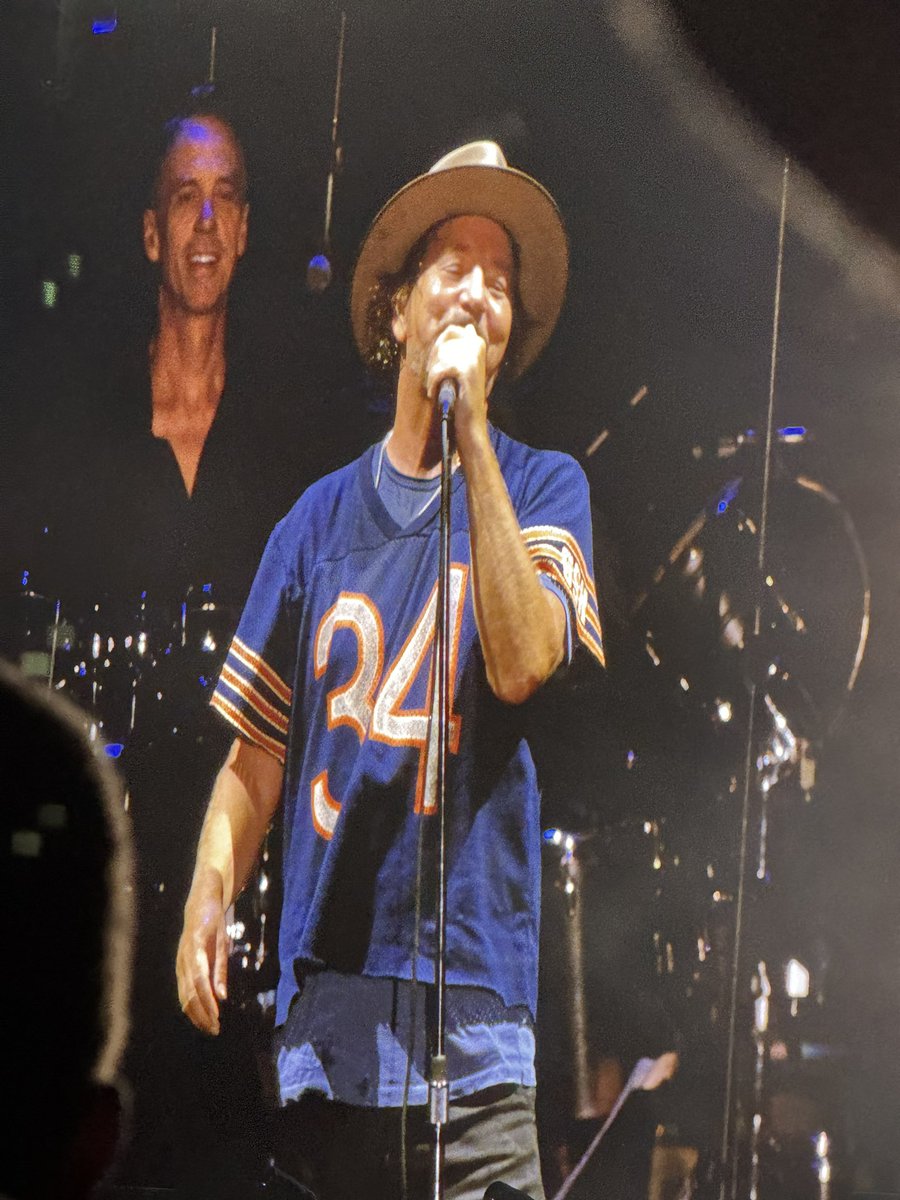 dmvician's tweet image. #tweetmyview #wrigley
Current situation