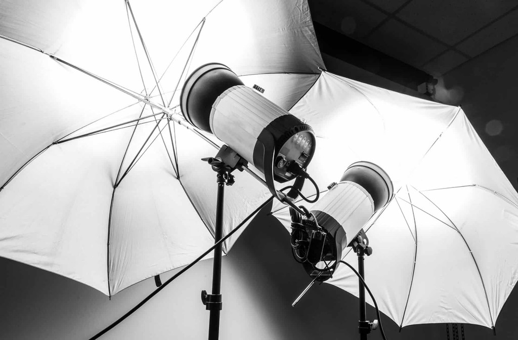 The good news is that you don’t necessarily need top-level professional ecommerce product photography equipment to produce striking product images.

Read more 👉 lttr.ai/AWZic

#ecommerce #productphotos #milyandblair #blairquane #EcommerceProductPhotography