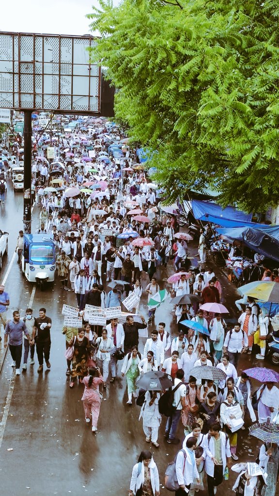 Mohinig01795495's tweet photo. @RahulGandhi @UPCongress, We have been on an indefinite dharna in Lucknow since August 21st, demanding fair treatment from the UP Government and NHM for CHOs. Your support is crucial in this struggle for justice. Please stand with us! 🙏 #SupportCHO #JusticeForHealthWorkers https://t.co/Yyi7vnXP3D