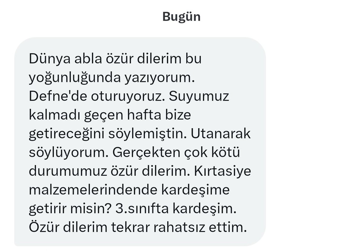 Ben özür dilerim sen bu durumdayken ben rahatlıkla su içebildiğim için. Arkadaşlar lütfen susmayın. Türkiye'nin Afrikası olduk. Her yer acı her yer noksan. 
#AntakyadaSuYok
#HataydaSuYok
#HataydaHayatYok