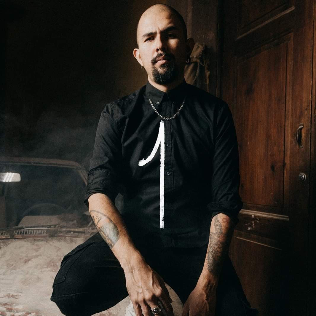 En unas horas más el estreno de SÁTIRA en Spotify 
open.spotify.com/artist/4Ahluim…