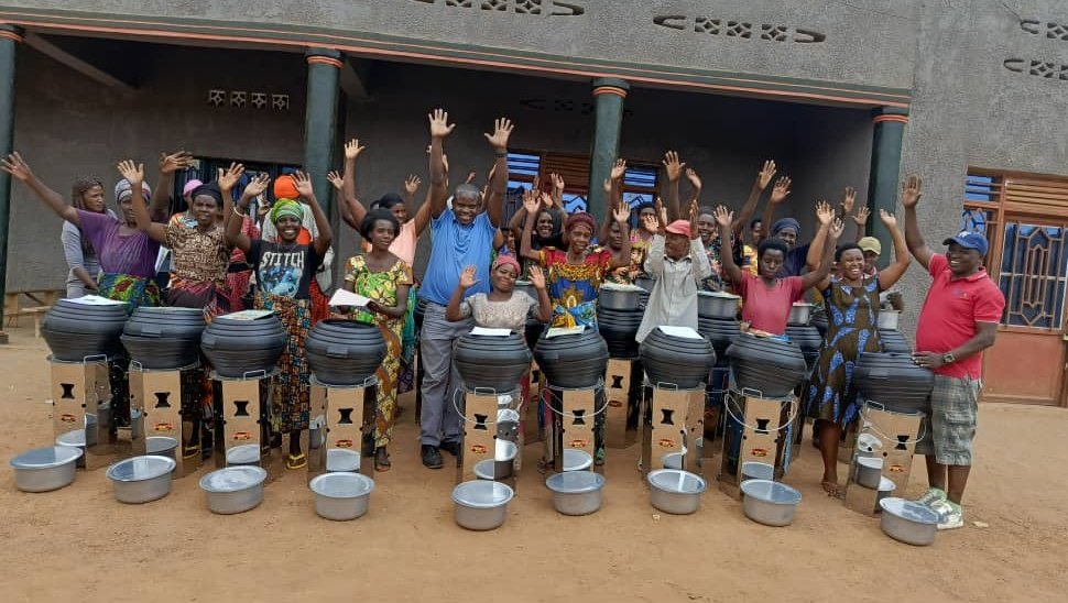 RECOR_Rw's tweet image. #FACE #PROGRA #ACORD #RWANDA: Improved cook stoves reduce deforestation rate, promote energy efficient use and alleviate burdens to vulnerable women and girls in @BugeseraDistr @AFD_France @onetreeplanted @restoreforward @REMA_Rwanda @RwandaForestry @Fortune_JP_ @ccfd_tsolidaire