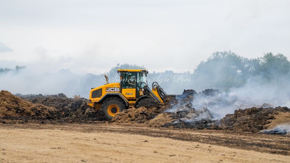 Jcb419s in the steaming muck heap <a href="/JCBagriculture/">JCB Agriculture</a>