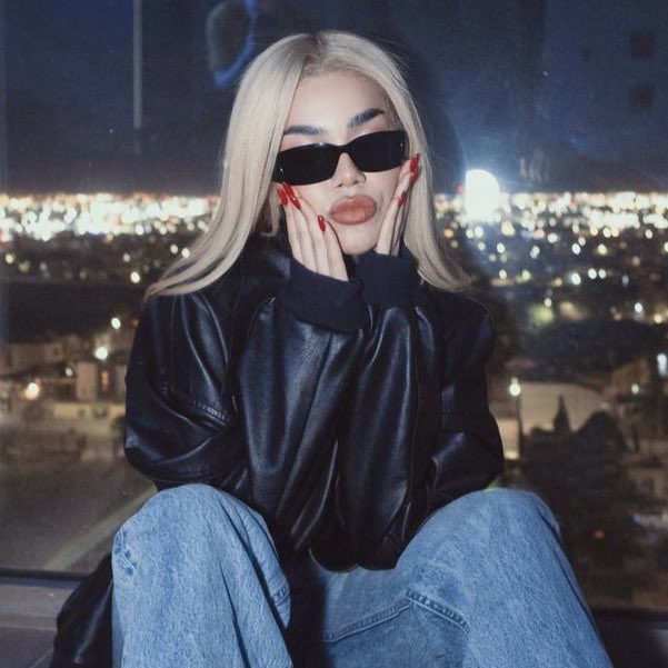 KeninisMx's tweet image. Jhayco ha comenzado a seguir a Kenia OS en Instagram. 🇵🇷🇲🇽