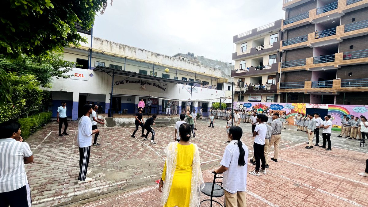 _OMFoundation's tweet photo. 🎉 Celebrating National Sports Day with Educate to Empower program with an exhilarating Volleyball match. Our students performed well with great teamwork and played with dedication.

#NationalSportsDay #TeamSpirit #YouthEmpowerment #EducateToEmpower #Volleyball #PhysicalFitness https://t.co/CzwVS4spMJ