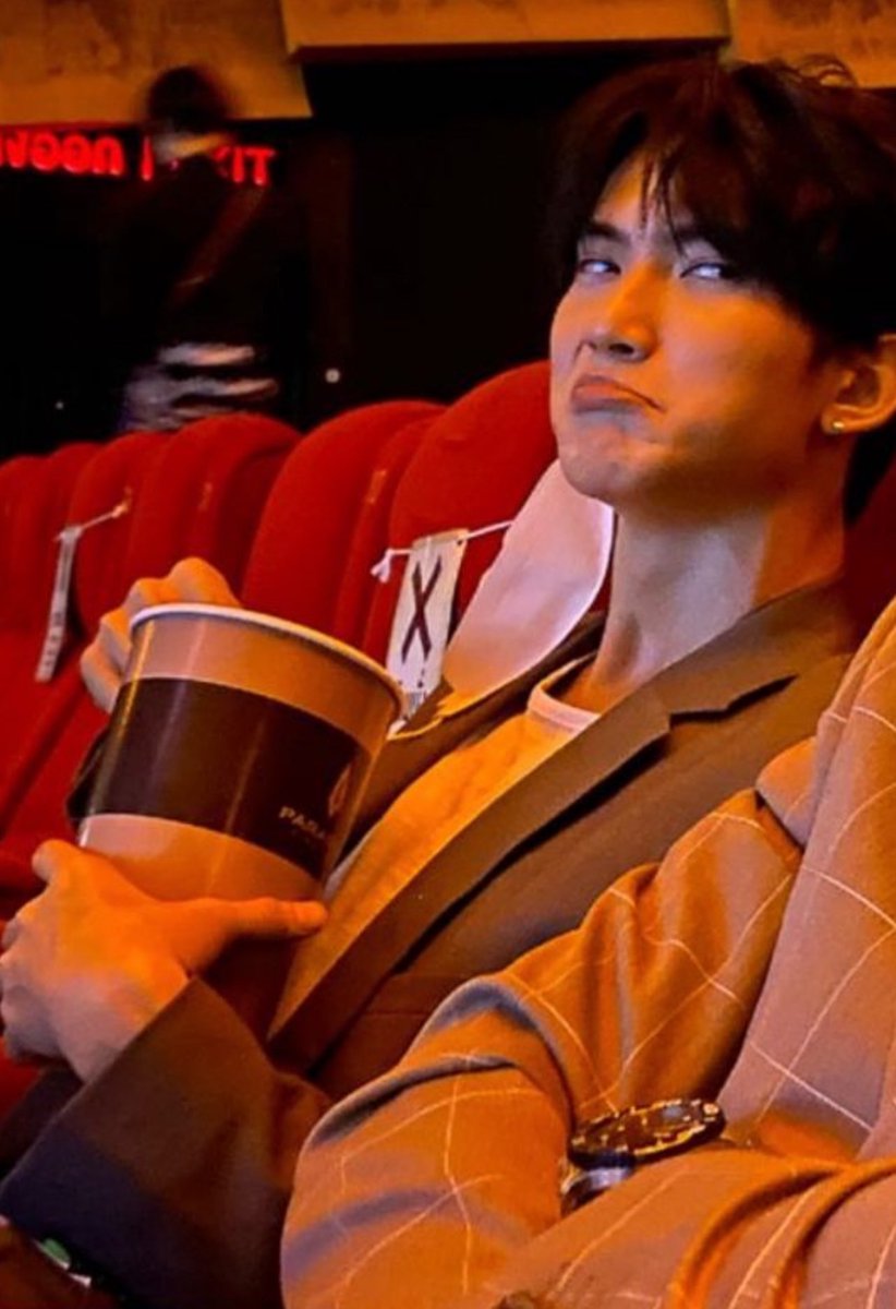 LowellWan91's tweet photo. Come to Mama side, mama gives you a lot sweet baby 🍭🍿🍿🍿🍿🍿🍿🍿🍿🍿
@firstfh5
#EXITGALAxFIRST
#EXITMOVIE
#First_Chalongrat
#รักแรกของเฟริสท์ https://t.co/BmXLUcK7kg