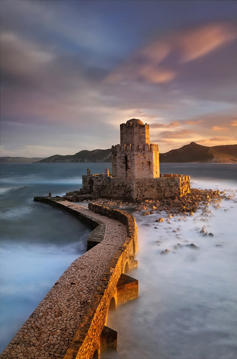 dkouf's tweet photo. Fortress of Methoni, Greece #FortressofMethoni #Greece https://t.co/JgRcfCl3Gf https://t.co/uzJ7FdMmV5