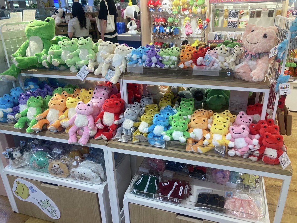キデイランド池袋サンシャインシティ店にて ピクルスの売り場を拡大中