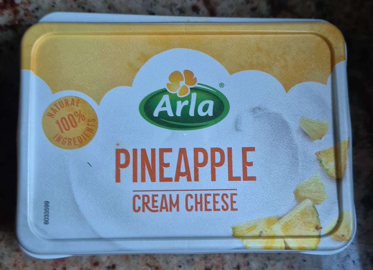 A los qmantes la pizza con piña
imaginaros haceros tostadas con crema de queso y piña
Pues está riquísimo, podeis odiarme si queréis, pero antes teneis que probarlo :p