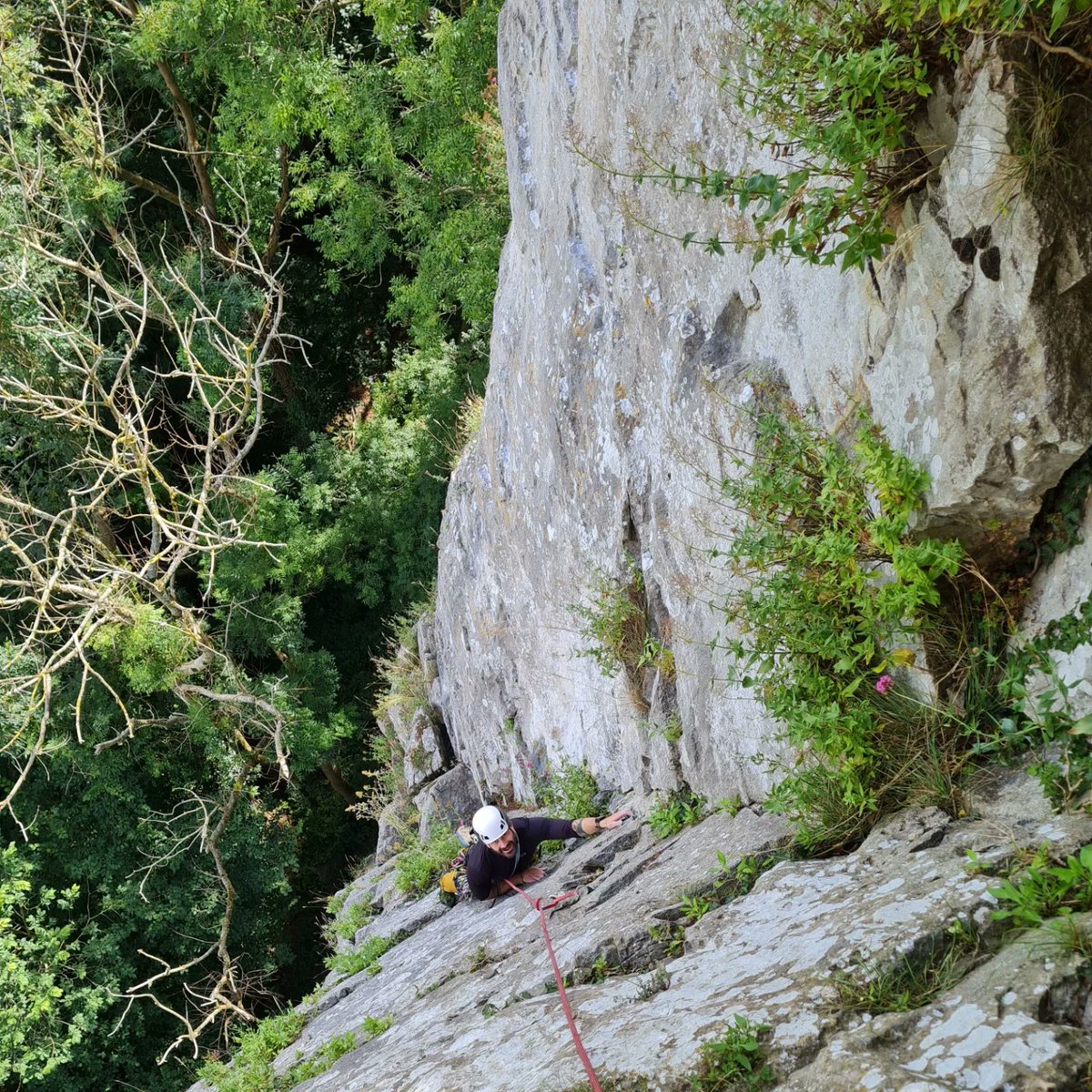 Alexander_R_Kay's tweet photo. Earlier this month, climbing classics at Tremadog and venues along the North Wales coast.

Leah &amp; Tom reaffirming trad skills and getting back on the sharp end, after work, life &amp; injury had been getting in the way of late!

@Alexander_R_Kay #rockclimbing #northwalesneverfails https://t.co/YxxzqAq3PX