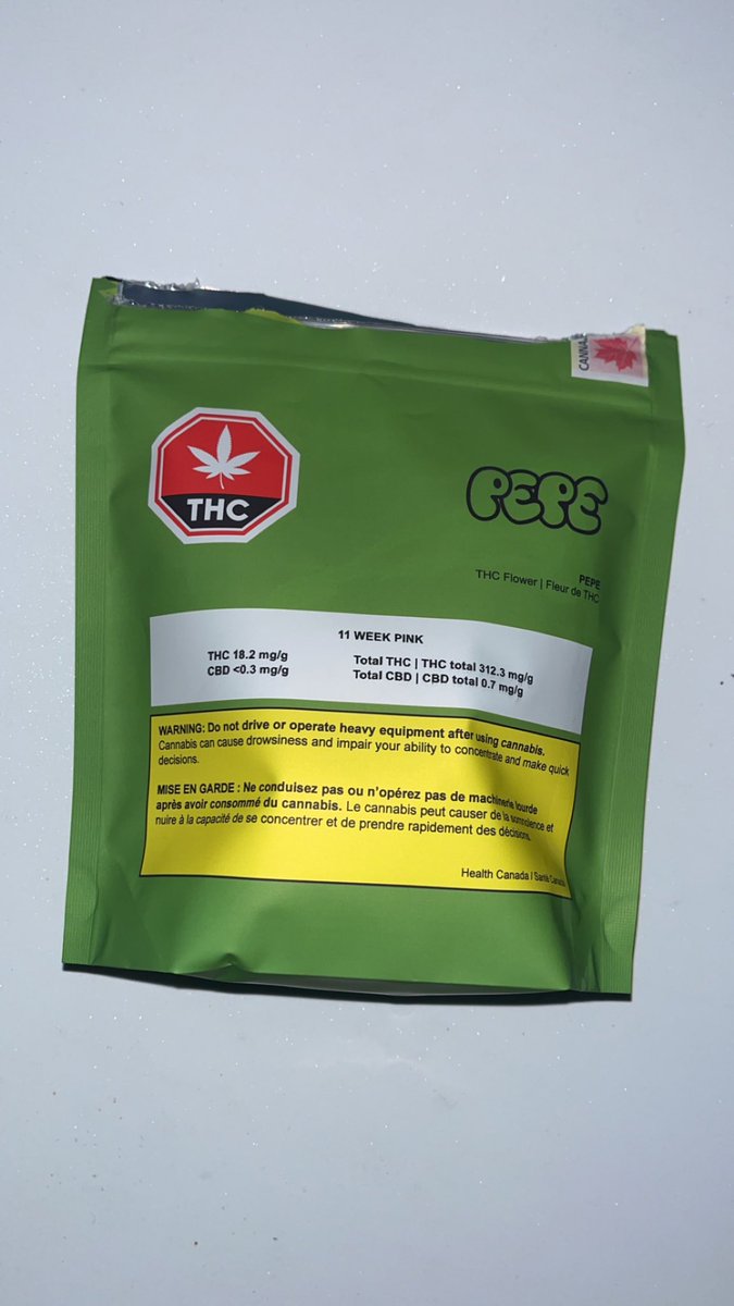 ghostoshisama02's tweet photo. @weed4future @OGG_23 literally smoking $PEPE 🐸👊 #ToadArmy on top 🍲🔥 $TOAD https://t.co/QjEifqkpNY
