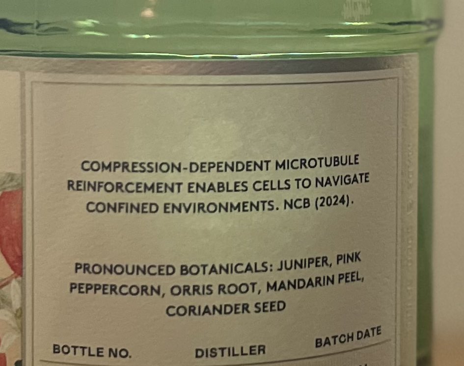 SamStehbens's tweet photo. A thoughtful gift from a ride or die, thank you my fellow gin lover β€οΈβ€οΈβ€οΈ@archierosesyd #notonTwitter RyanG. https://t.co/3Q7IPHA2IF