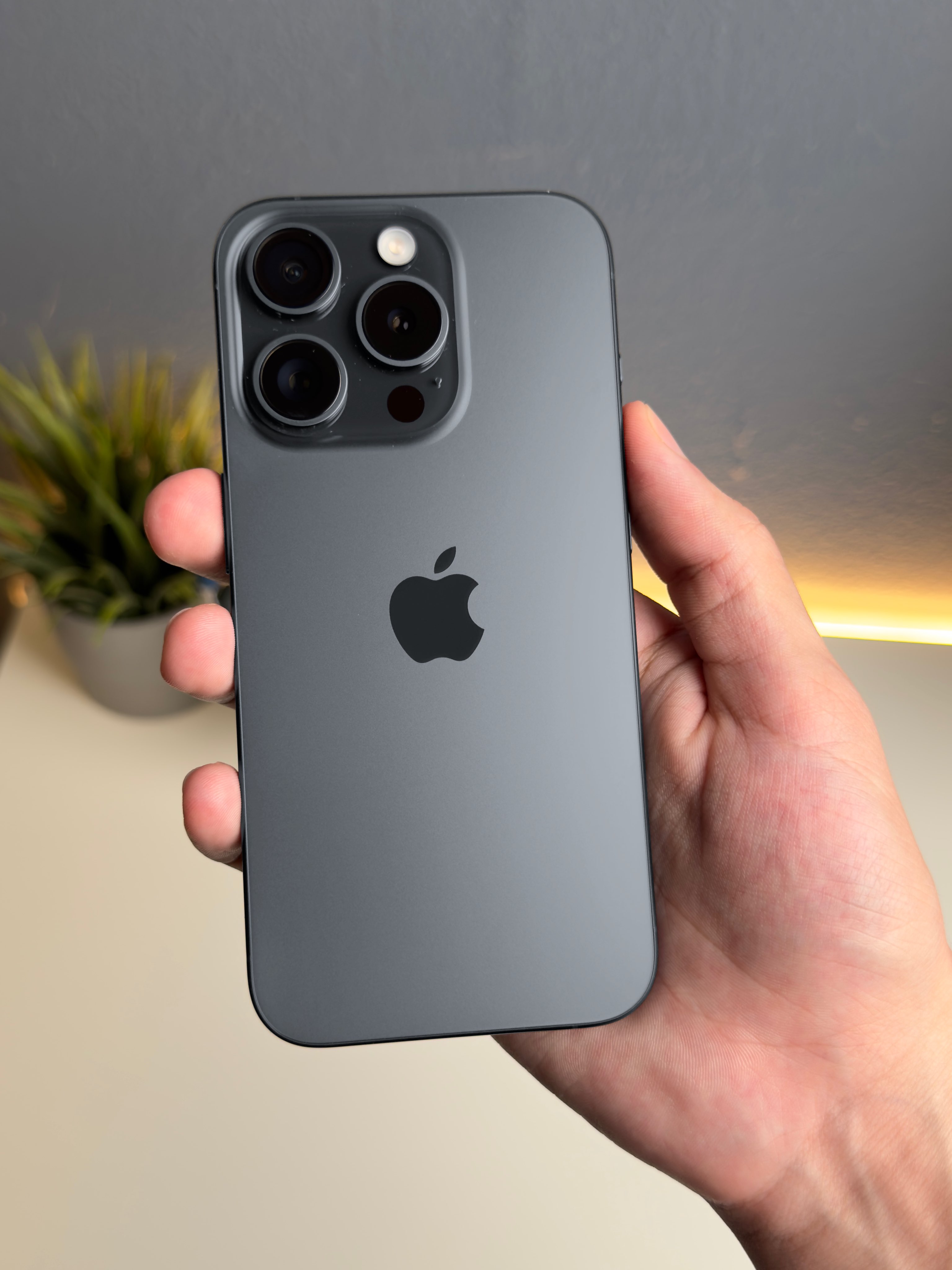 ユーさま　Apple Apple iPhone X - 64GB - Silver (Factory Unlocked) Screen