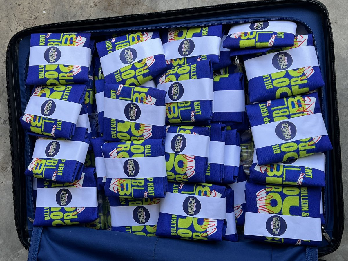 เอาหละถึงเวลาจัด กอว ลงกระเป๋าพร้อมสำหรับ DTC ของพี่กิ้นและน้องพี 💙❤️31สคและ 1กย แวะมารับกันนะ  จะแจ้งจุดรับพรุ่งนี้ค่ะ จะอยู่จุดเดียวกับ littlebkpp2542 และ Krupom54 #กอว #DoubleTroubleConcert
#bbillkin #ppkrit #billkinentertainment #PPKritEntertainment 
#littlebkpp2542