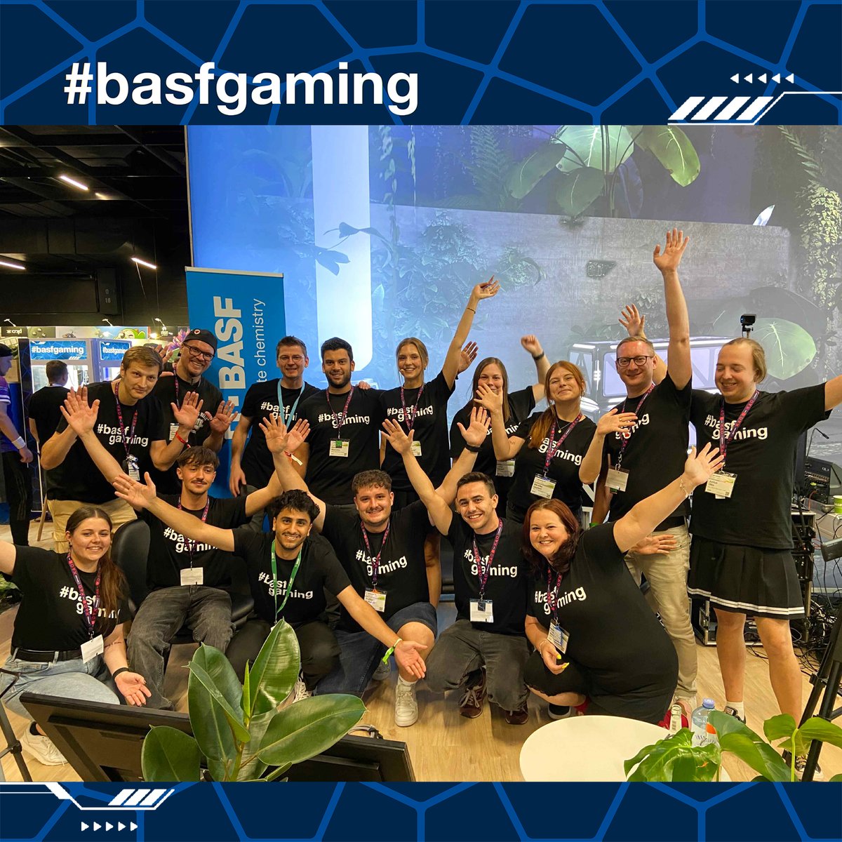 Nachdem nun alle gut von der #Gamescom wieder nach Hause gekommen sind, möchte sich das ganze Team von ⁠#basfgaming bei allen bedanken, die unseren Stand besucht haben. 

Danke für die guten #Gespräche und vielleicht bis bald. Ihr seid super! 🫶🧪