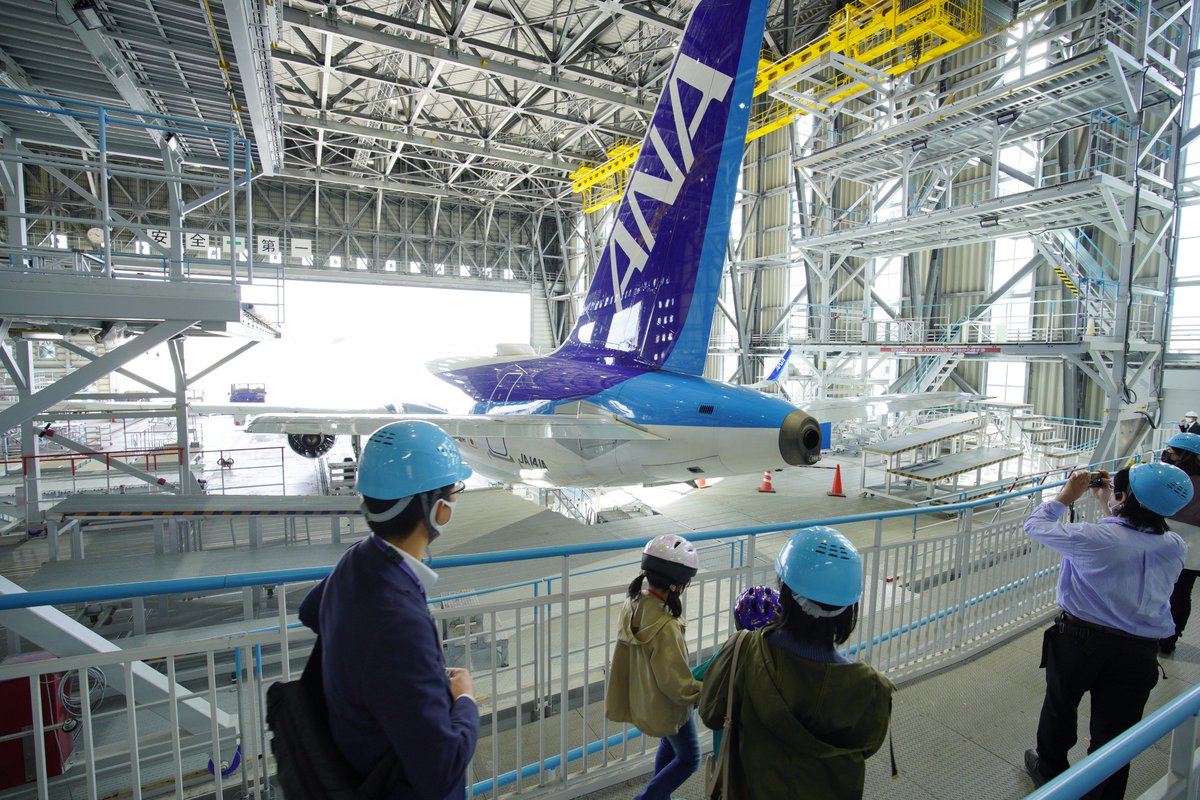 ANA_travel_info's tweet photo. MRO Japan機体整備工場見学ツアー✈️
https://t.co/H3JM7hn4nj
🔷2025年4月7日開催分まで発売中✨
🔷通常では立ち入れない那覇空港内の航空機整備工場エリアで見学ツアーを体験しよう‼️
🔷オリジナルデザインの記念グッズをご用意🎁
9月の連休にぜひご参加ください‼️ https://t.co/AjaacjUBja