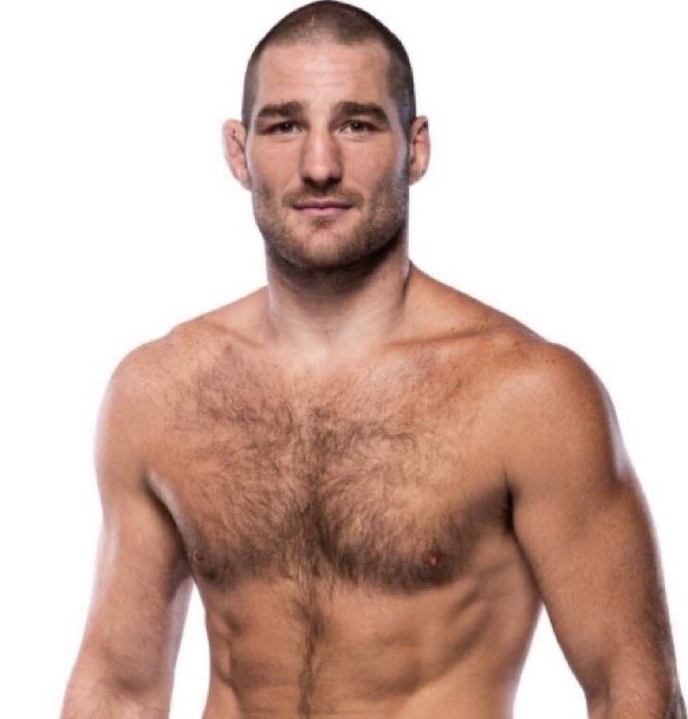 KirmiziKoseMMA's tweet photo. Bir hayran: ‘’Sence ortalama bir erkek, herhangi bir kadın UFC dövüşçüsünü dövebilir mi?’’

Sean Strickland: ‘’Döver.’’ https://t.co/eBqz9cXb6O