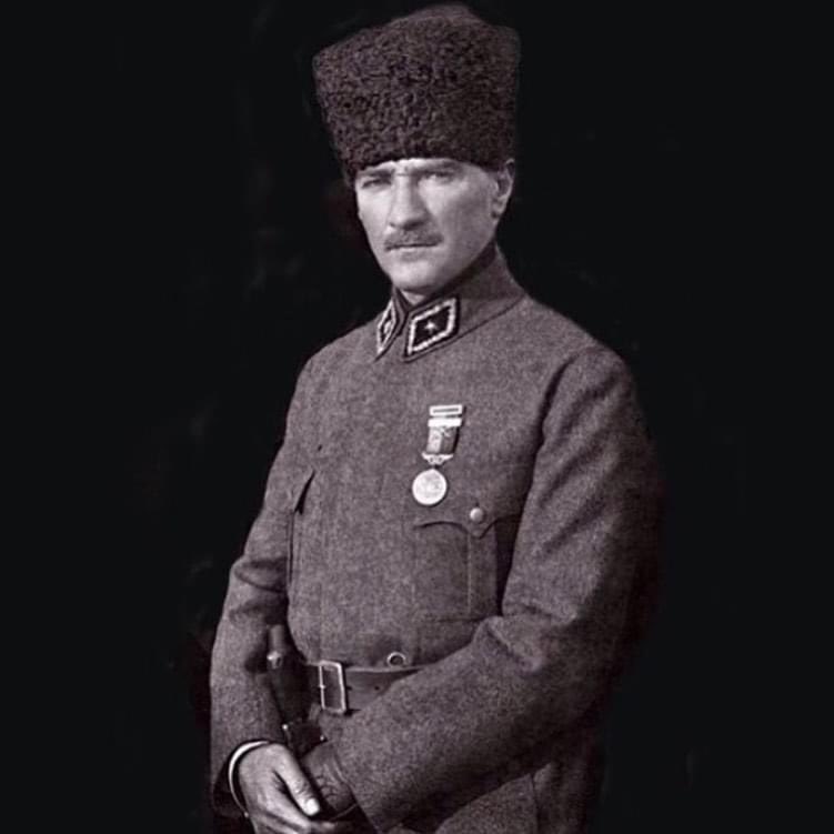 Ozgu91's tweet photo. Bazı zaferler sonsuza dek sürer…
#30AğustosZaferBayramımızKutluOlsun https://t.co/eNGbLjpfve