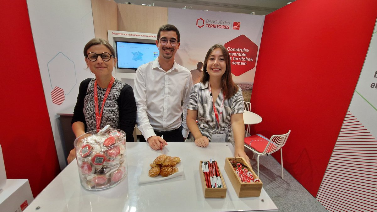👋 L'équipe #Marne <a href="/BdT_GrandEst/">Direction régionale Grand Est</a> vous accueille vendredi et samedi sur le stand <a href="/BanqueDesTerr/">Banque des Territoires</a> [n° 70] du Carrefour des #collectivités territoriales <a href="/Maires51/">Maires de la Marne</a>, dans les allées du Capitole au cœur de la Foire de Châlons-en-Champagne !
Stéphanie, Chloé et Henri sont déjà sur place!