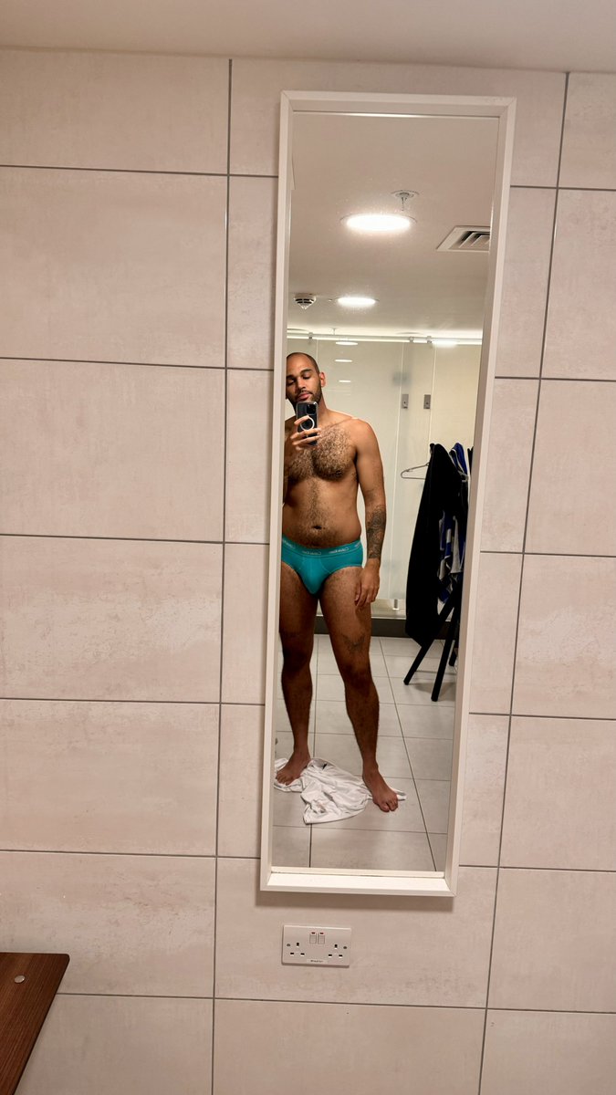 _Antonyy_'s tweet photo. TGIF https://t.co/EpsizauikN