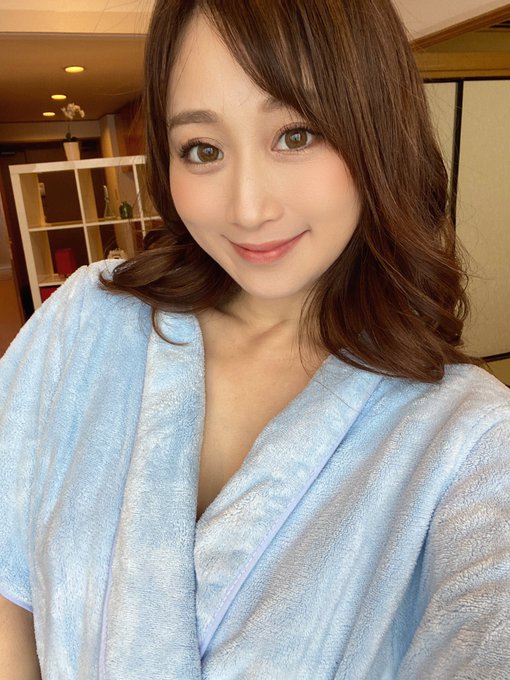 9月は前半は台風で大変かもしれないですね☂️ 🍰9/9 ラビリンス代表たくちゃんB.D❣️ 9/13.14は日本酒がフリーで呑めるイベント‼️ お祝いに集まってくれたら嬉しいです😃 時間は確認してね❤️一緒にお酒飲まない？&darr; https://t