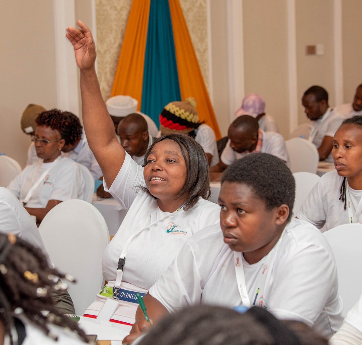 UshirikiWema's tweet photo. Knowledge is power. Yesterday, young entrepreneurs had the opportunity to receive training from professionals in various fields, covering topics such as:

~Financial Literacy
~Digital Trade
~Business Discipline
~Understanding Government Services

Let’s Engage, Educate and Elevate https://t.co/F1SFN5OLdz