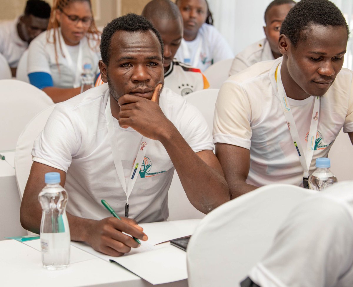 UshirikiWema's tweet photo. Knowledge is power. Yesterday, young entrepreneurs had the opportunity to receive training from professionals in various fields, covering topics such as:

~Financial Literacy
~Digital Trade
~Business Discipline
~Understanding Government Services

Let’s Engage, Educate and Elevate https://t.co/F1SFN5OLdz