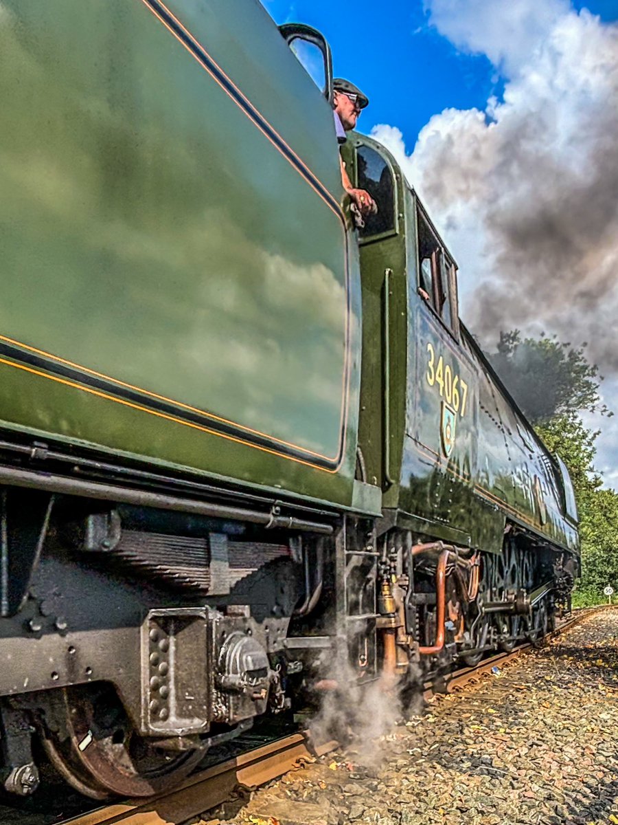 Miles and Chains tweet media