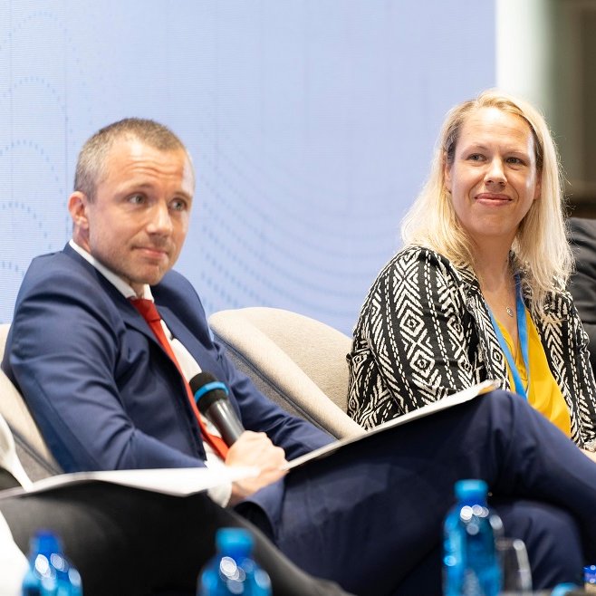 CoE_Ukraine's tweet photo. Deputy Head of #CoEinUkraine @erlendaf participated in a panel discussion on IDP Councils. 
Mr Falch highlighted the importance of including IDPs in decision-making and pointed to successful initiatives in Ukraine. 
@MReintegration @SSS_Ukraine https://t.co/DK3QaSJPVn
