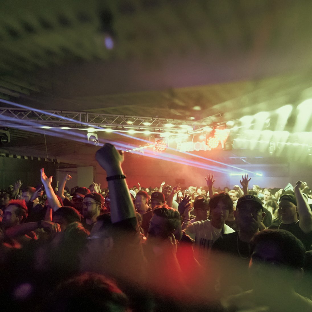 Los Angeles that was off that charts!!! Full 7hr B2B is now up on soundcloud. Let’s do it again in ‘25! on.soundcloud.com/JcQZdgTk5a4XwU…