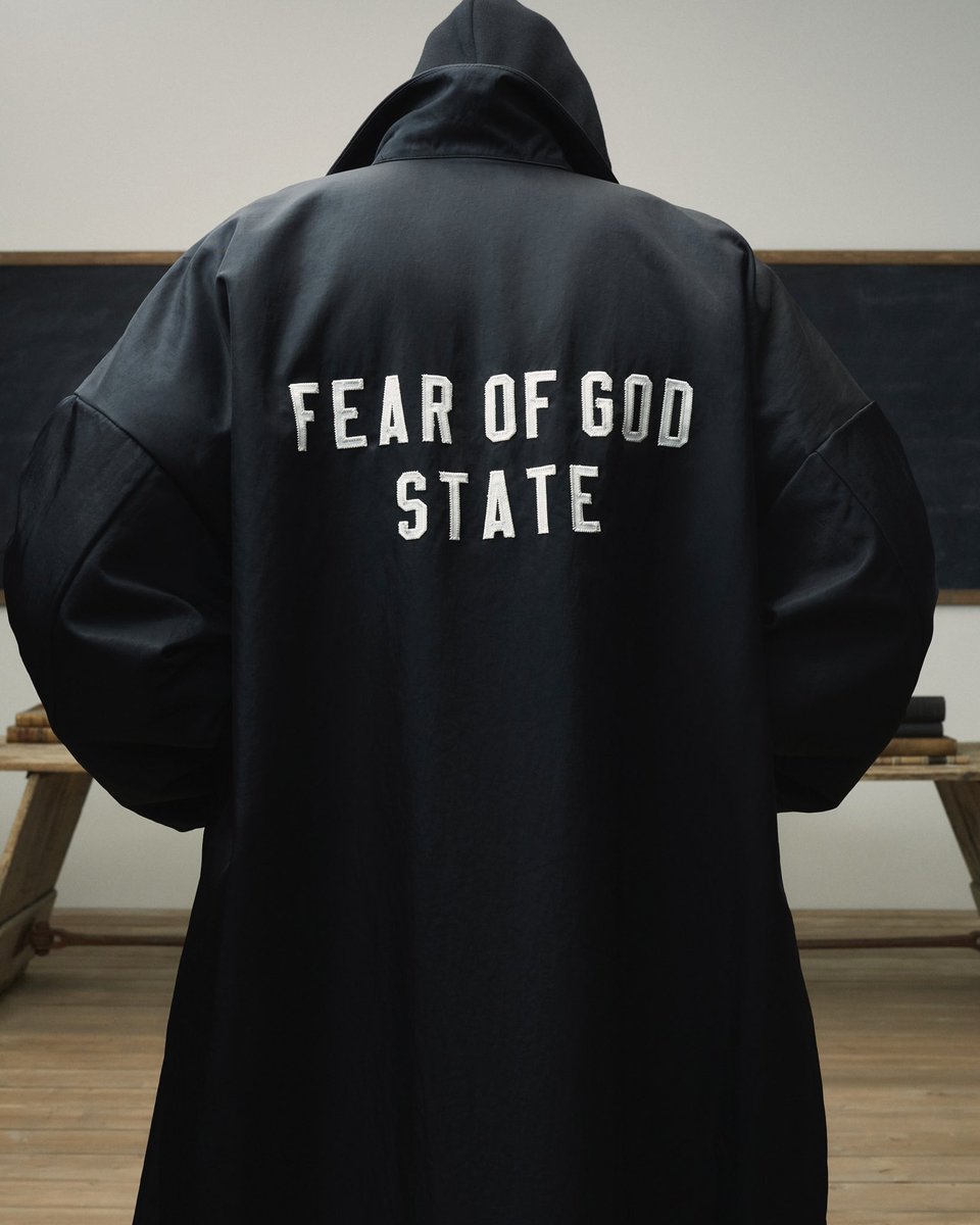 Get ready to redefine your essentials.

Fear of God ESSENTIALS - The Back to School Collection drops tomorrow!

Exclusive at CLUB21 Siam Discovery, M Floor.

More information,
T: 02-021-2168
LineOA: @club21men

#club21thailand
#fearofgodessentials