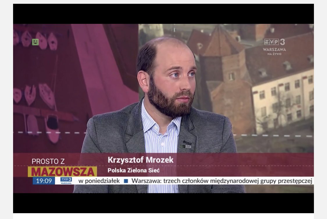 k_mrozek's tweet photo. O tak fajnie pracuje się w @zielonasiec  -  wczorajszy wywiad w TVP3 Warszawa o energetyce 😊
Właśnie jest okazja by dołączyć do naszego Zespołu i robić ważne rzeczy: szukamy osoby na płatny staż w programie funduszy europejskich 🌱💶🇪🇺🇵🇱

https://t.co/waJxPpQnX1 https://t.co/VdNcwooUih