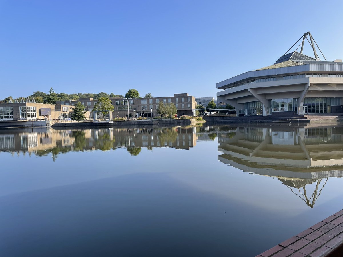 Cracking weather <a href="/UniOfYork/">University of York</a> for day 3 of the SMYTE conference 😎

Especially as the sessions will finish at lunchtime and we will go taste some wonderful <a href="/yorkgin/">York Gin</a>