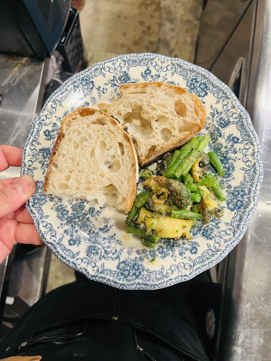 kitaosoko's tweet photo. 本日も17時半〜オープンです。
本日もよろしくお願いします。
パスタ他にもあるのでお問合せ下さい。
#梅田イタリアン
#お初天神グルメ
#梅田ディナー
＃梅田グルメ
#イタリアン https://t.co/t3TLEHMQhL
