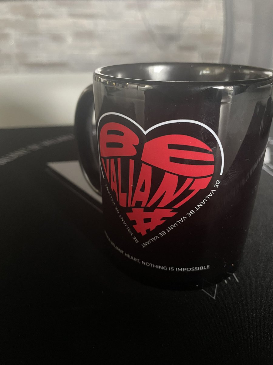 ValiantSimba's tweet photo. Avec @ValiantOfficiel, nous recherchons une personne capable de gérer la communication du club.

Si vous avez un profil qui maîtrise :

- Stratégie de communication digitale 🌍
- Gestion de la communauté et exploitation des influenceurs🤝
- Analyse des données, mesure des performances, interprétation et ajustements stratégiques 📈
- Compétences en leading project et gestion d´équipe 👊
- Connaissance approfondie du secteur esport et de la communication D2C 📍

Et que vous êtes prêt à rejoindre une aventure qui ne fait que commencer , n'hésitez pas à vous manifester sous ce tweet ou de tag vos amis. 

Valiant est en train de grandir, nos ambitions et missions aussi. Il est temps pour nous d’ouvrir nos portes pour mieux nous entourer. 
Le poste est rémunéré, avec une période d’essai incluse.

Merci a tout ceux qui partageront l´information ! 🙏🏼

#BeValiant