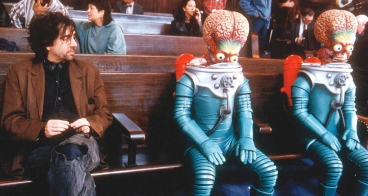 Roybattyforever's tweet photo. Tim Burton siempre ha sido un visionario de la oscuridad, un creativo gótico con un universo único cuya imaginería visual ha influenciado a cientos de cineastas a lo largo de los años.

Con motivo del estreno de "Beetlejuice Beetlejuice", os traigo un hilo sobre su vida y obra👇