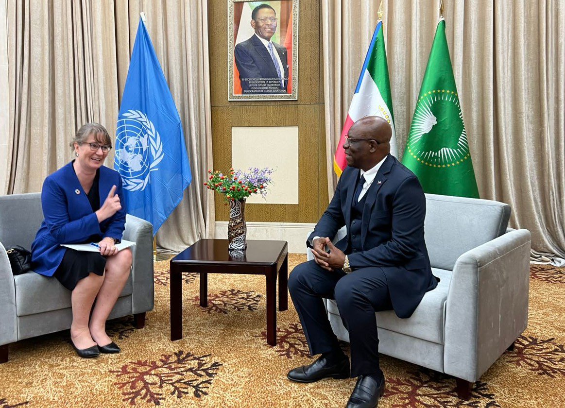 AngueSimeon's tweet photo. Un placer haber trabajado con #AnnaPont, tras su misión de Coordinara del Sistema de las @ONU_es 🇺🇳 quien deja un país que le admira y aprecia. Nuestro Gobierno y pueblo valora enormemente su trabajo, en condiciones dificiles. En vez de un adiós, le decimos hasta luego. https://t.co/UE3UmFTADh