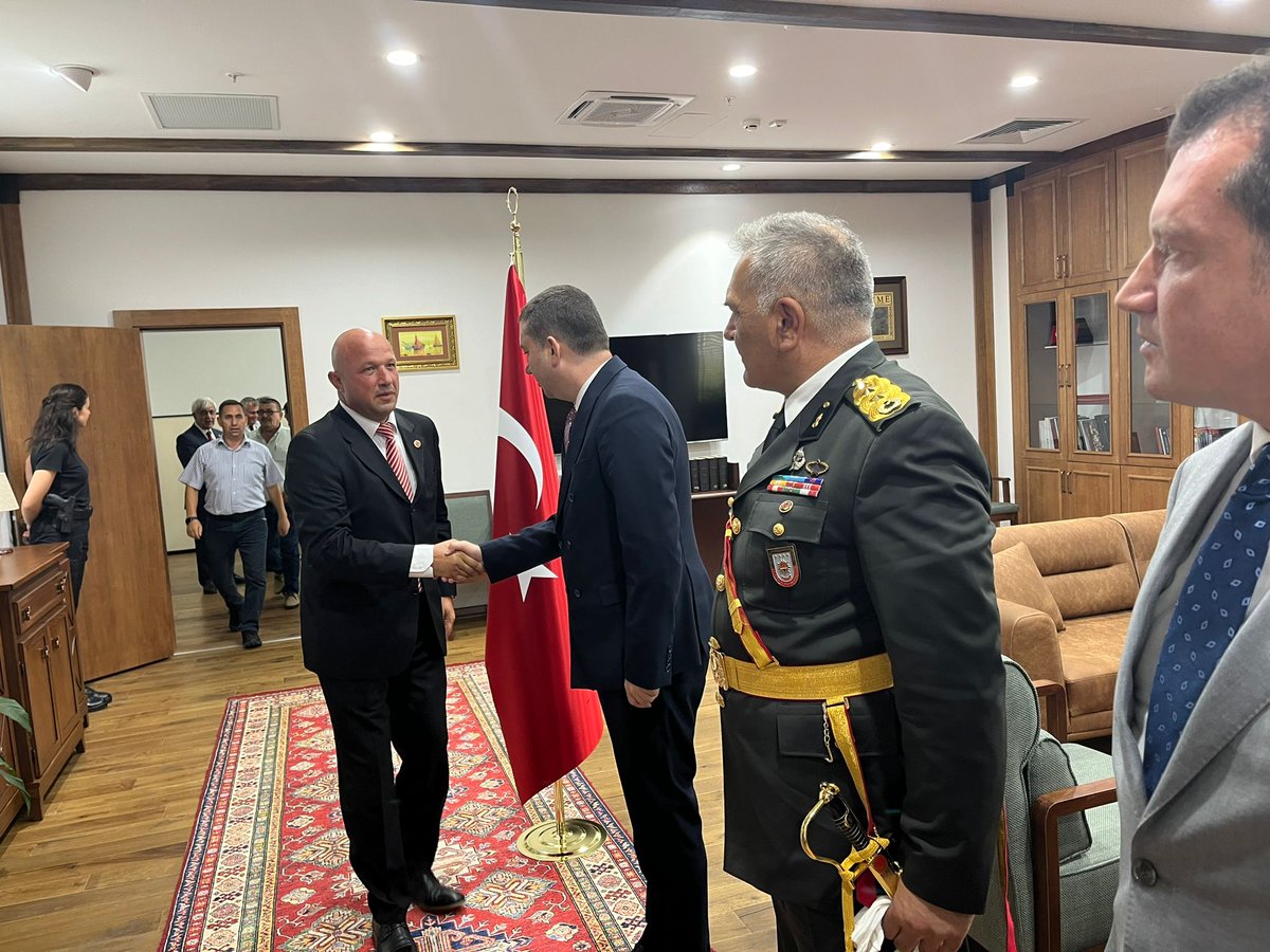 Silivri Kaymakamlığı (@tc_silivri) on Twitter photo #30AğustosZaferBayramı münasebetiyle Kaymakamlık Makamında Tebriklerin Kabulü gerçekleştirildi.🇹🇷
<a href="/tolga_togan/">Tolga TOĞAN</a>
#Silivri Kaymakamlığı #30AğustosZaferBayramı münasebetiyle Kaymakamlık Makamında Tebriklerin Kabulü gerçekleştirildi.🇹🇷
<a href="/tolga_togan/">Tolga TOĞAN</a>
#Silivri Kaymakamlığı