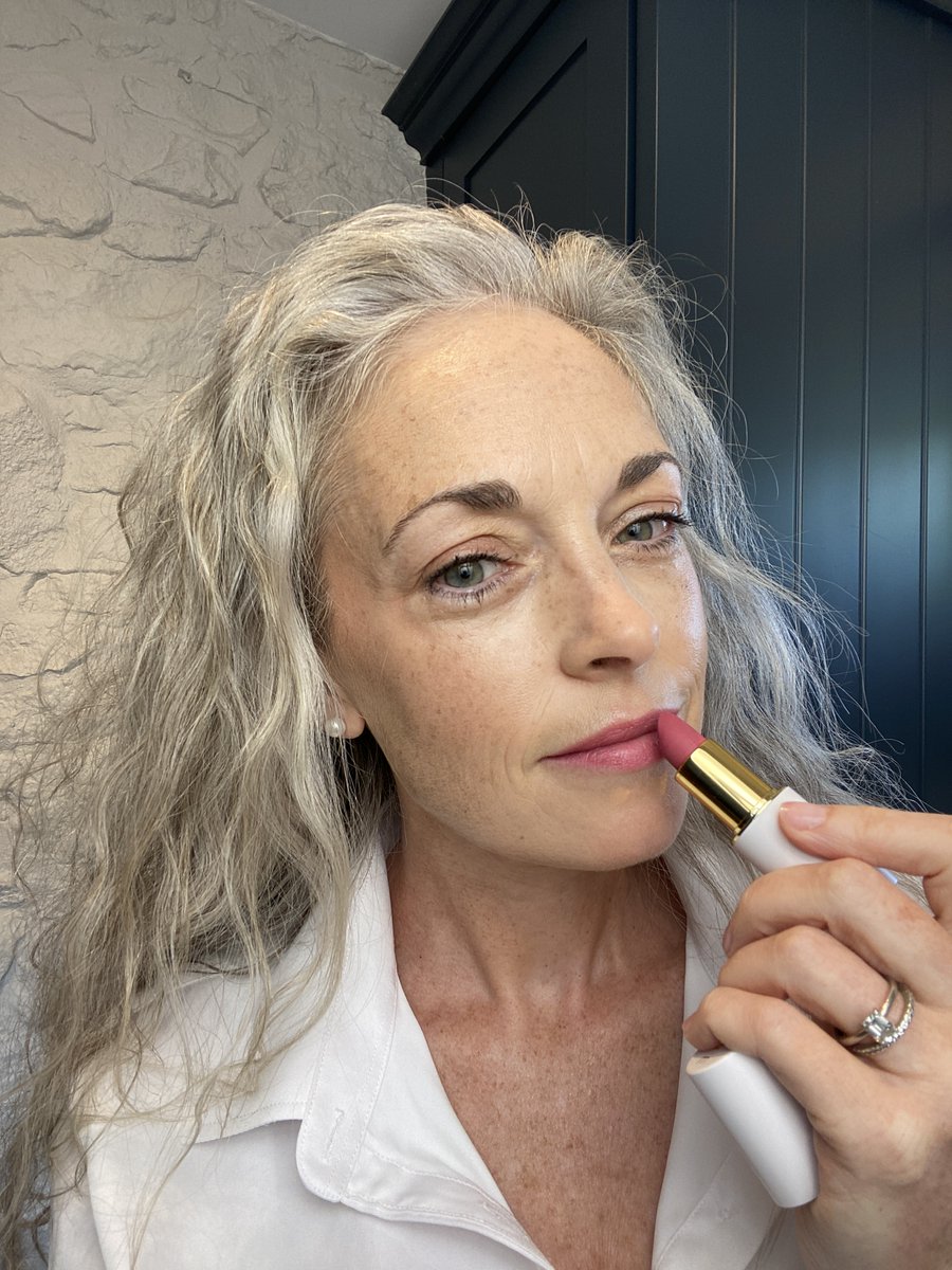 I have been shooting #UGC for #Beauty, #Makeup and #skincare! Looking for fab brands to work with. I love #proaging, showing off #menopausalskin , using beautiful products to enhance your already beautiful self, #clothing to make you feel beautiful and shoes that match the sass!