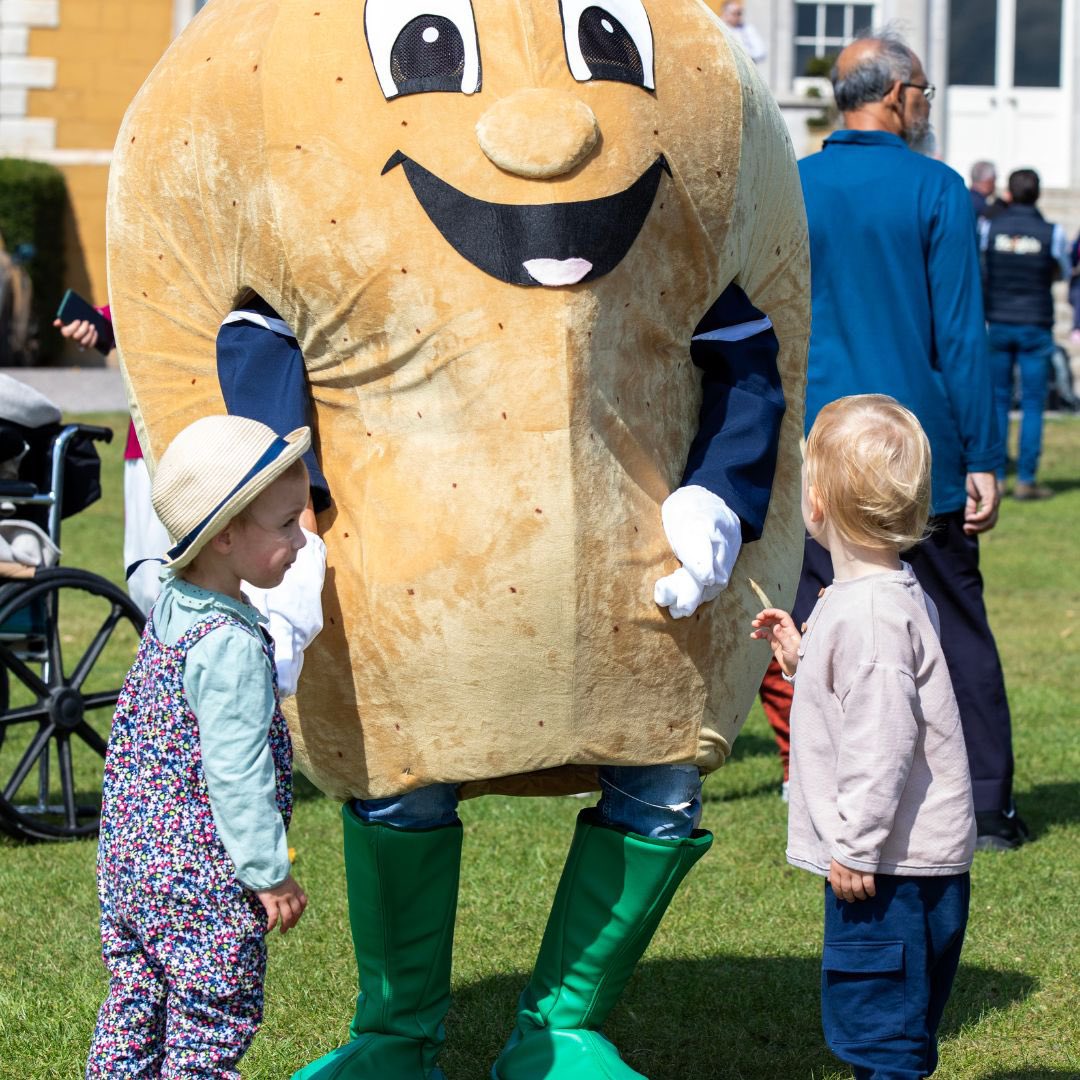 A big THANK YOU to everyone who made Spud-tacular Spud Fest 2024 a smashing success! 🥔 From potato sack races to the ultimate baked potato station, it was a day filled with spud-tastic fun. Can't wait to do it all again next year! 🌟 #keoghscrisps #spudfest2024 #potatoparty