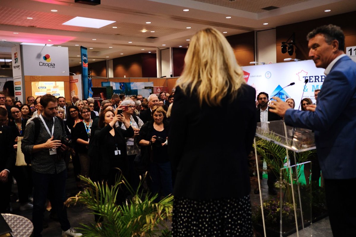 Inauguration officielle du 15e #Carrefourdescollectivités par Yaël Braun Pivet